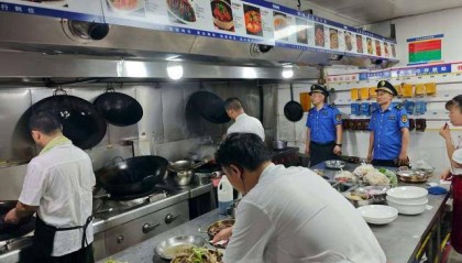 河南确山：全面推进餐饮油烟与露天烧烤集中整治工作