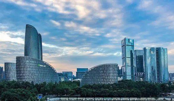 香港股权交易中心是什么？香港为何能发展成为中国最重要的离岸金融中心？