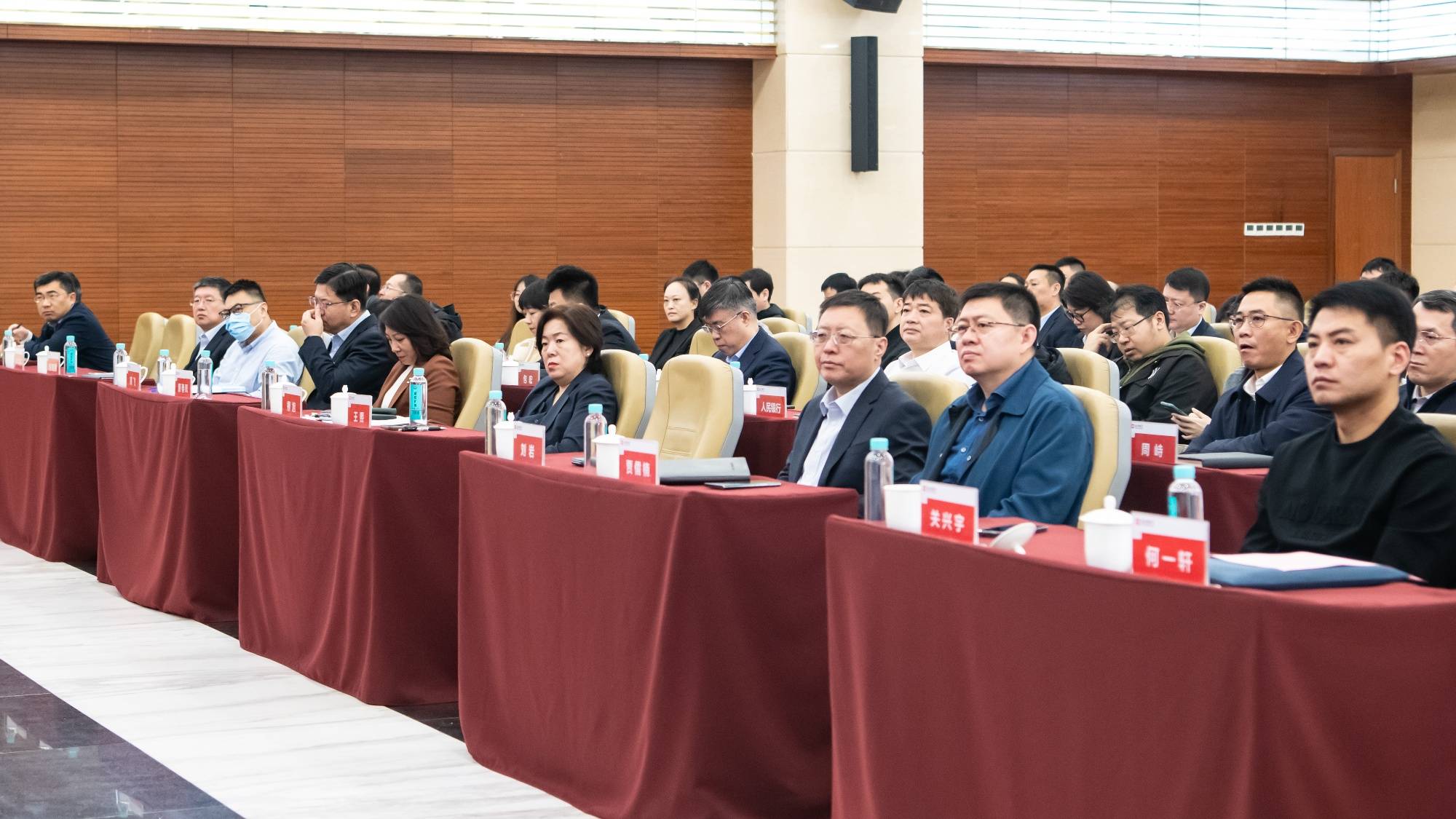 沈阳市委金融工委组织“AI+金融业务”专题培训